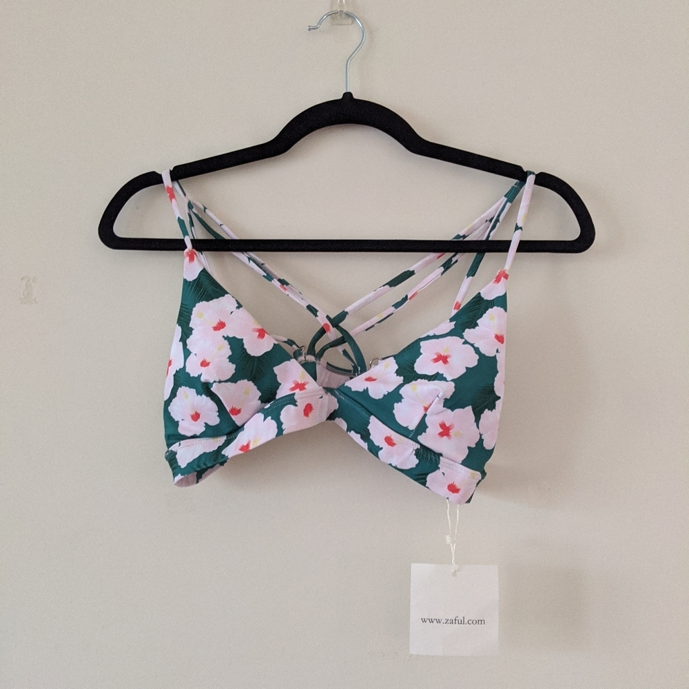 DONATED 💥 NWT Zaful bikini top